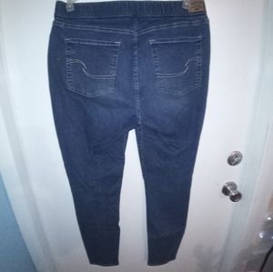 Strechy Levi Skinny Jeans